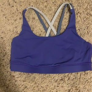 Lululemon sports bra size 6